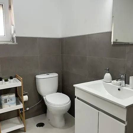 Charming Apartment- Peniche Apartment Consolação